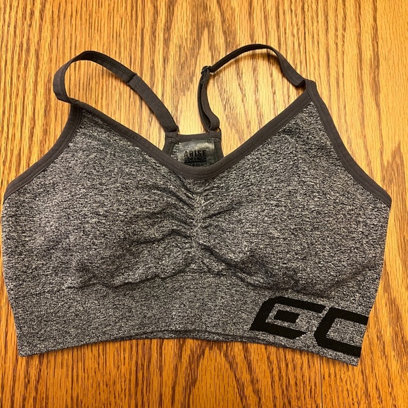 2 Etch Sports Bras - Picture 4 of 6